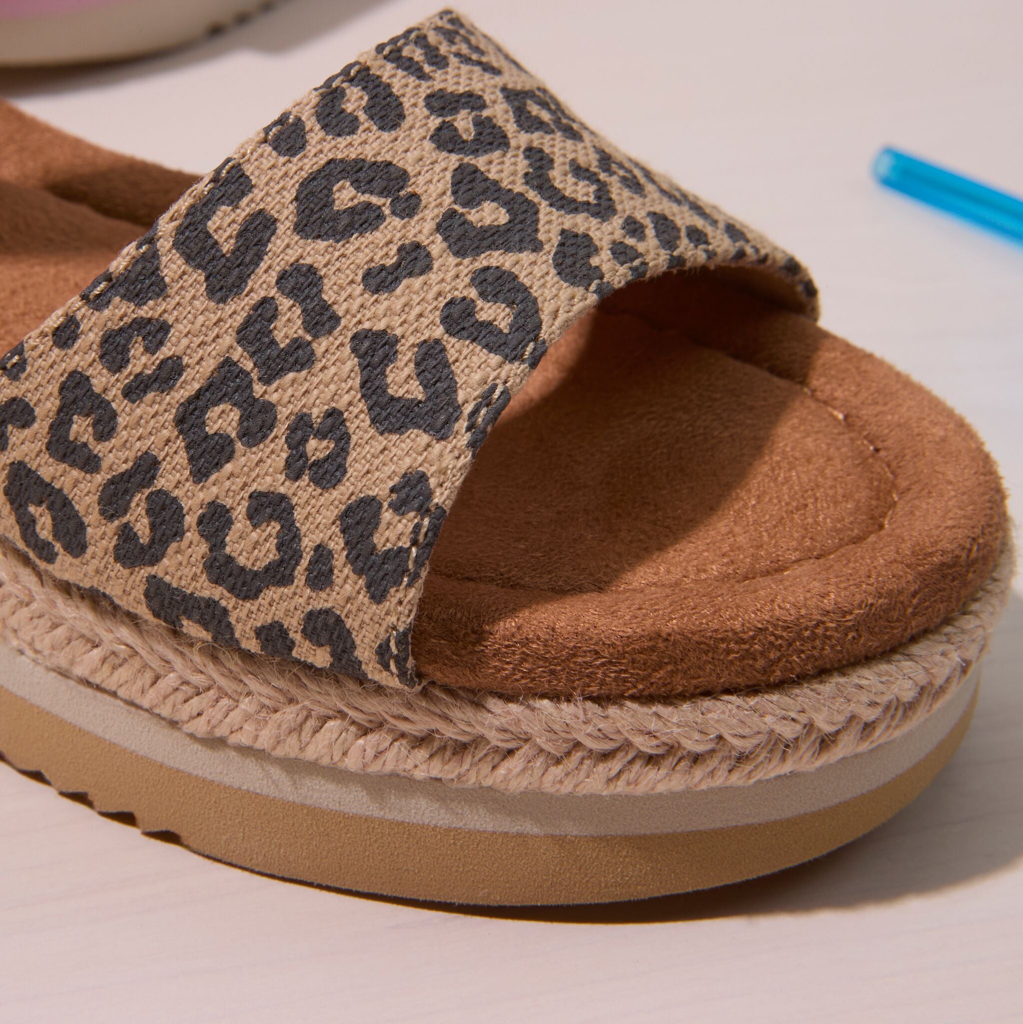 Diana Kids Sandal Natural Leopard Spots – TOMS.com