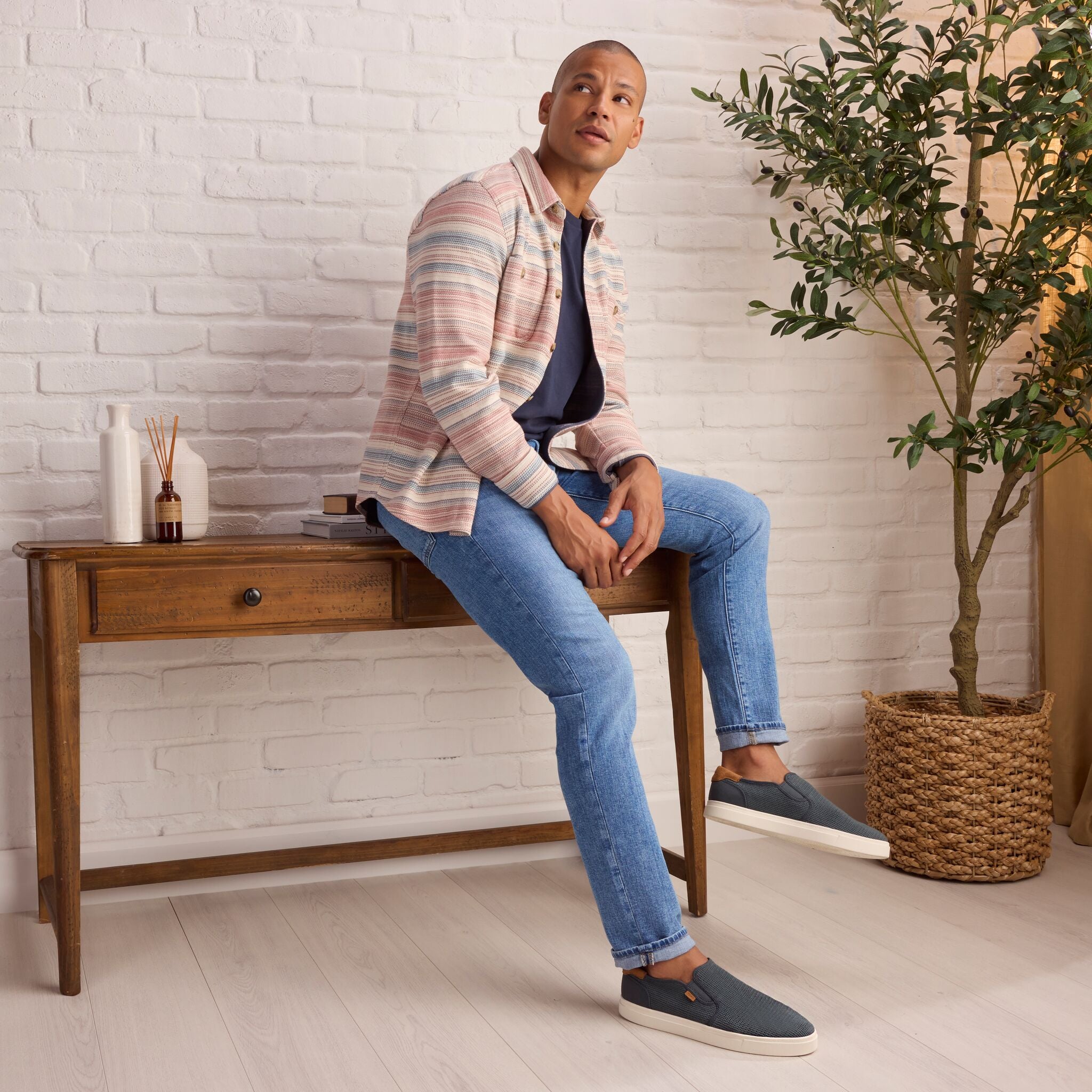 On model image the dusk Baja 2.0 slip on sneaker