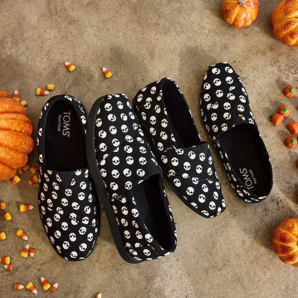 Black Glow in the Dark Halloween Skulls Alpargatas Matching Family Laydown