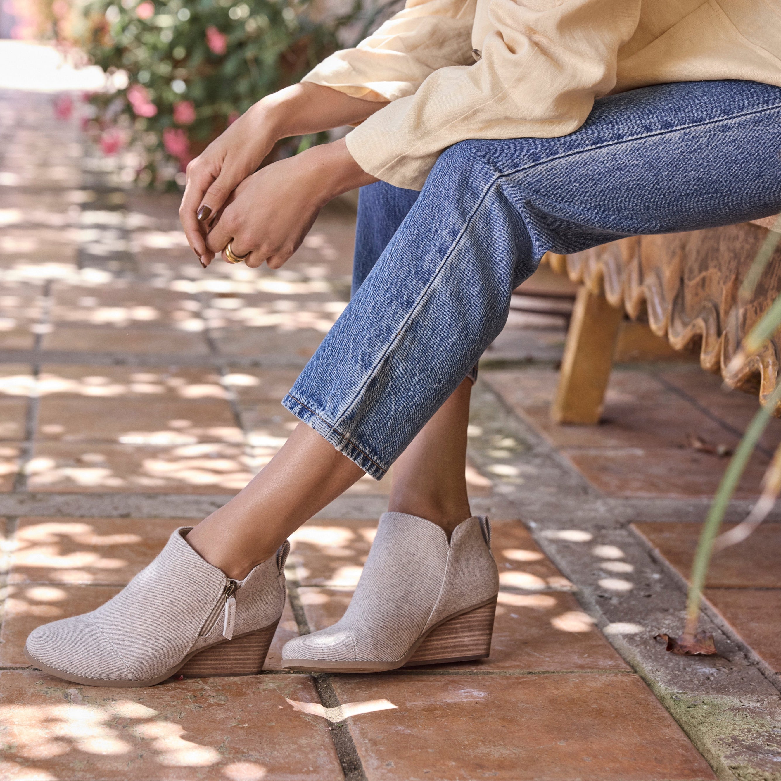 On figure image of the natural shimmer Goldie bootie