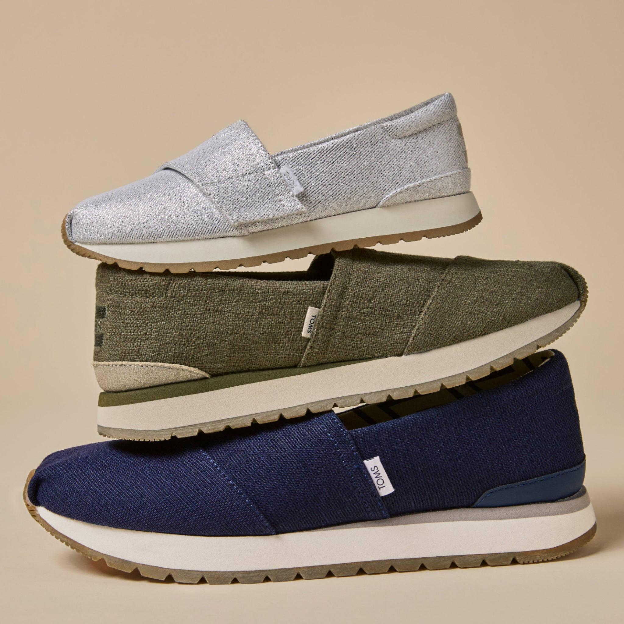 Mens Resident Plus Navy Heritage Canvas – TOMS.com Mens Resident Plus Navy Heritage Canvas – TOMS.com