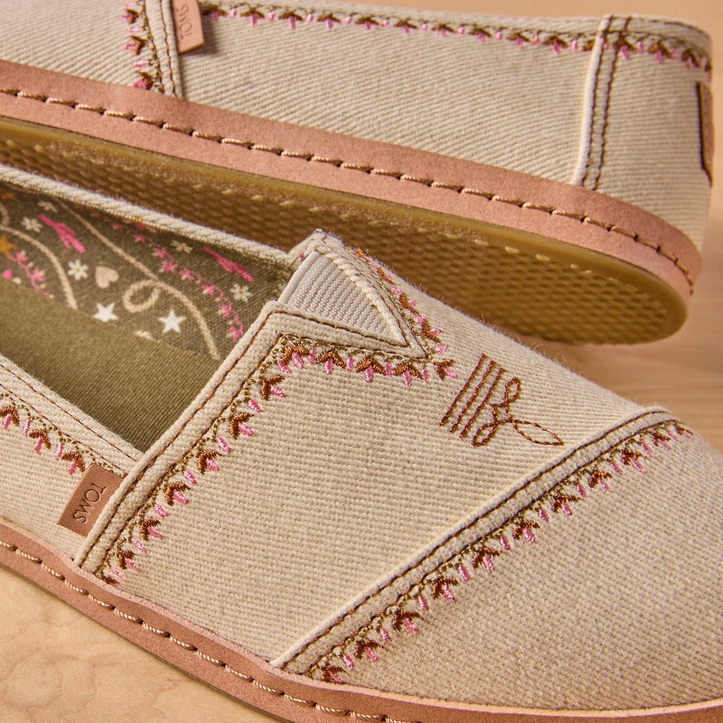 Detail shot of the western embroidered Alpargata Leather Wrap