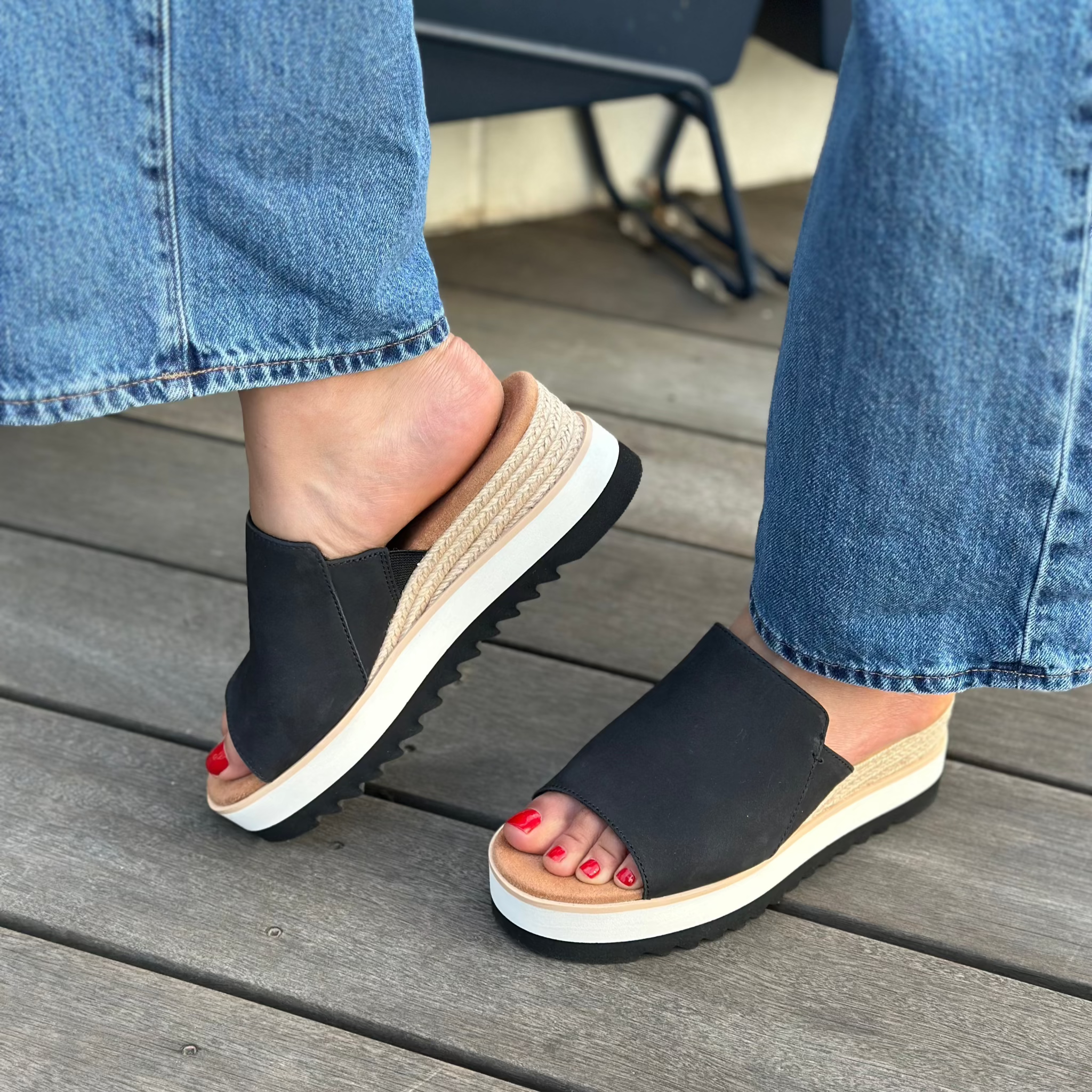 Diana Mule Wedge Sandal Black Leather – TOMS.com