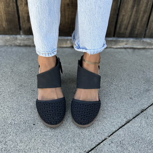 milan black geo woven up close detail shot