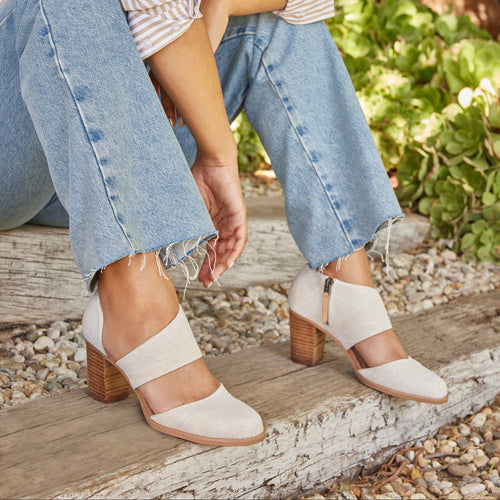 milan in natural up close detail shot