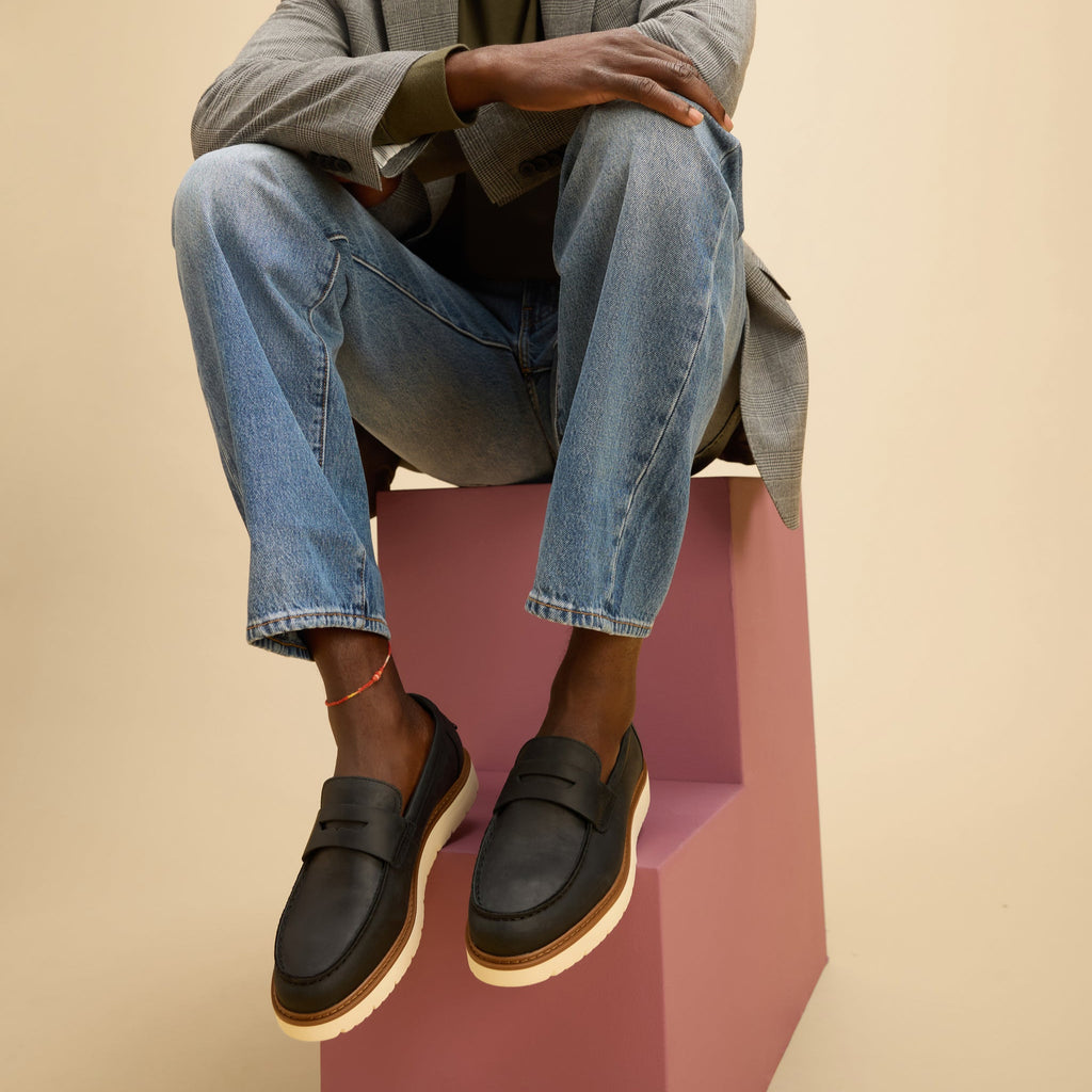 Navi TRVL LITE Havana Loafer Black Leather