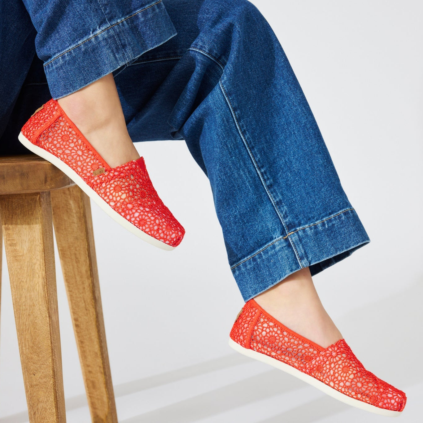 On figure image of the Flame Moroccan Crochet Alpargata