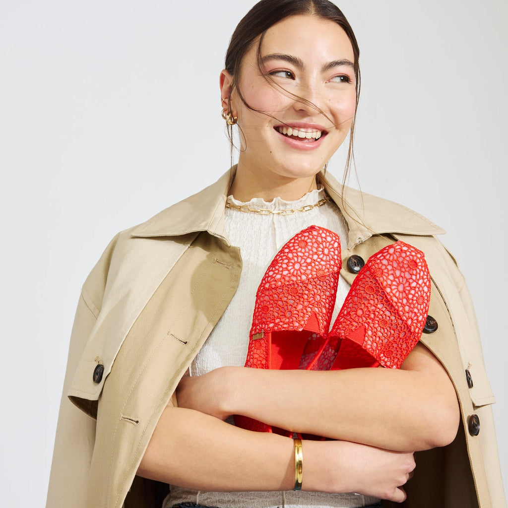 Lifestyle image with the Flame Moroccan Crochet Alpargata