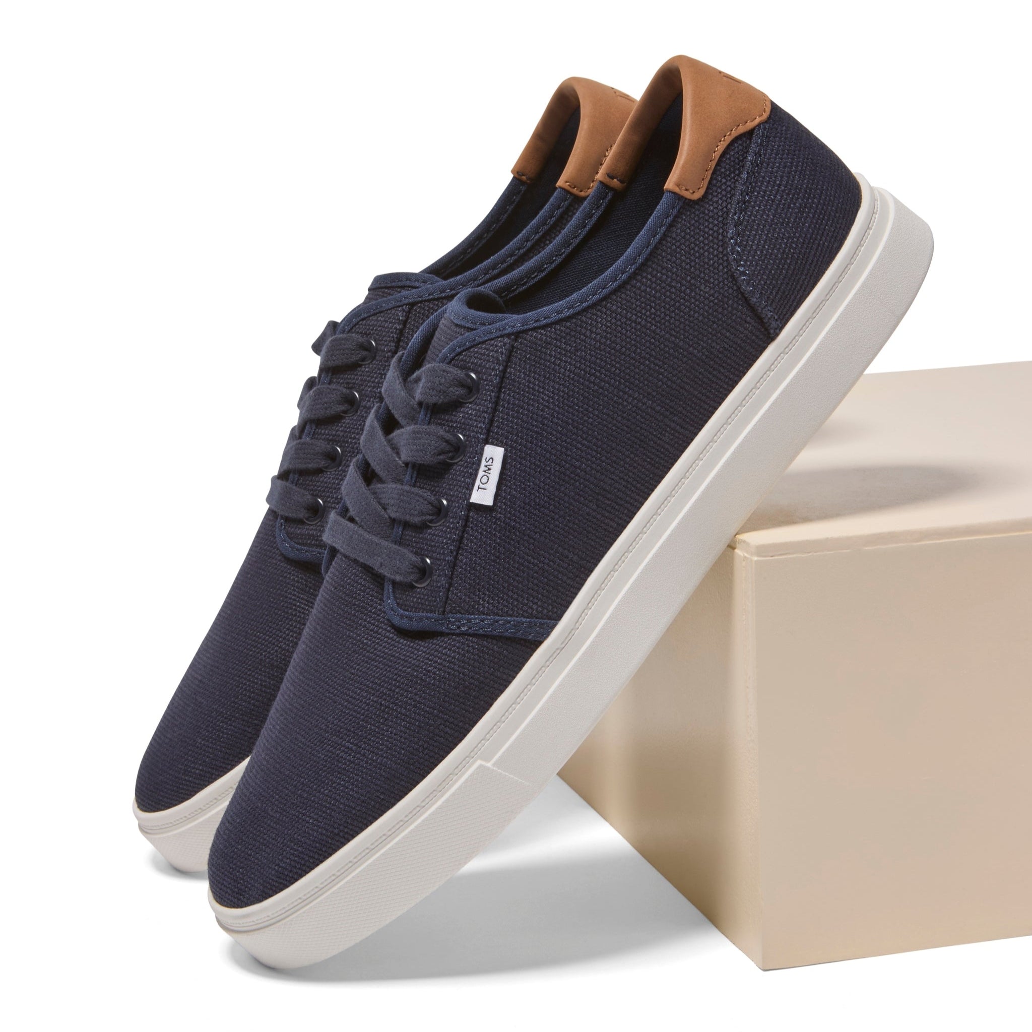 カルロス フォーム Carlo 2.0 Sneaker Navy Legacy Canvas Lace Up Sneaker – TOMS.com