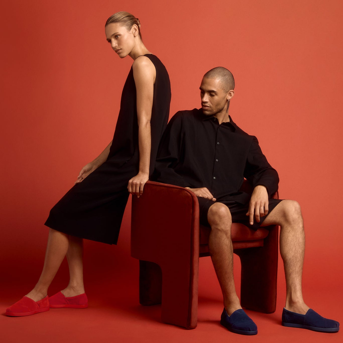 On figure image of the cherry suede Jamie Mizrahi Alp FWD on woman