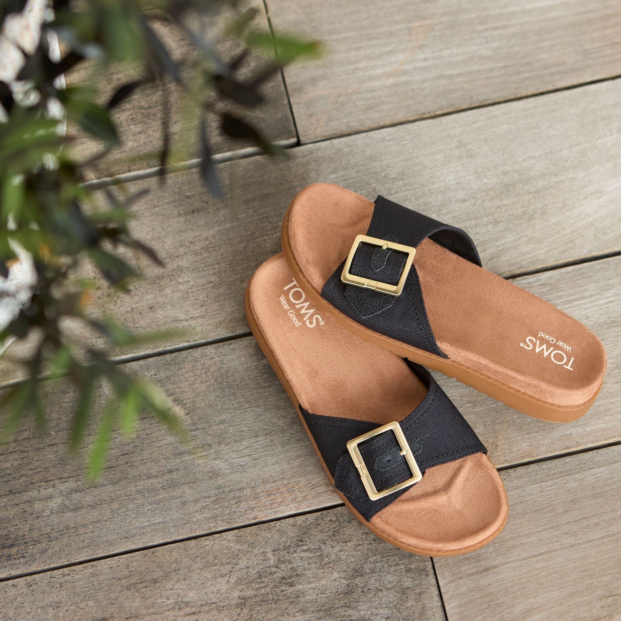 Womens Marin Slide Sandal Black Canvas – TOMS.com