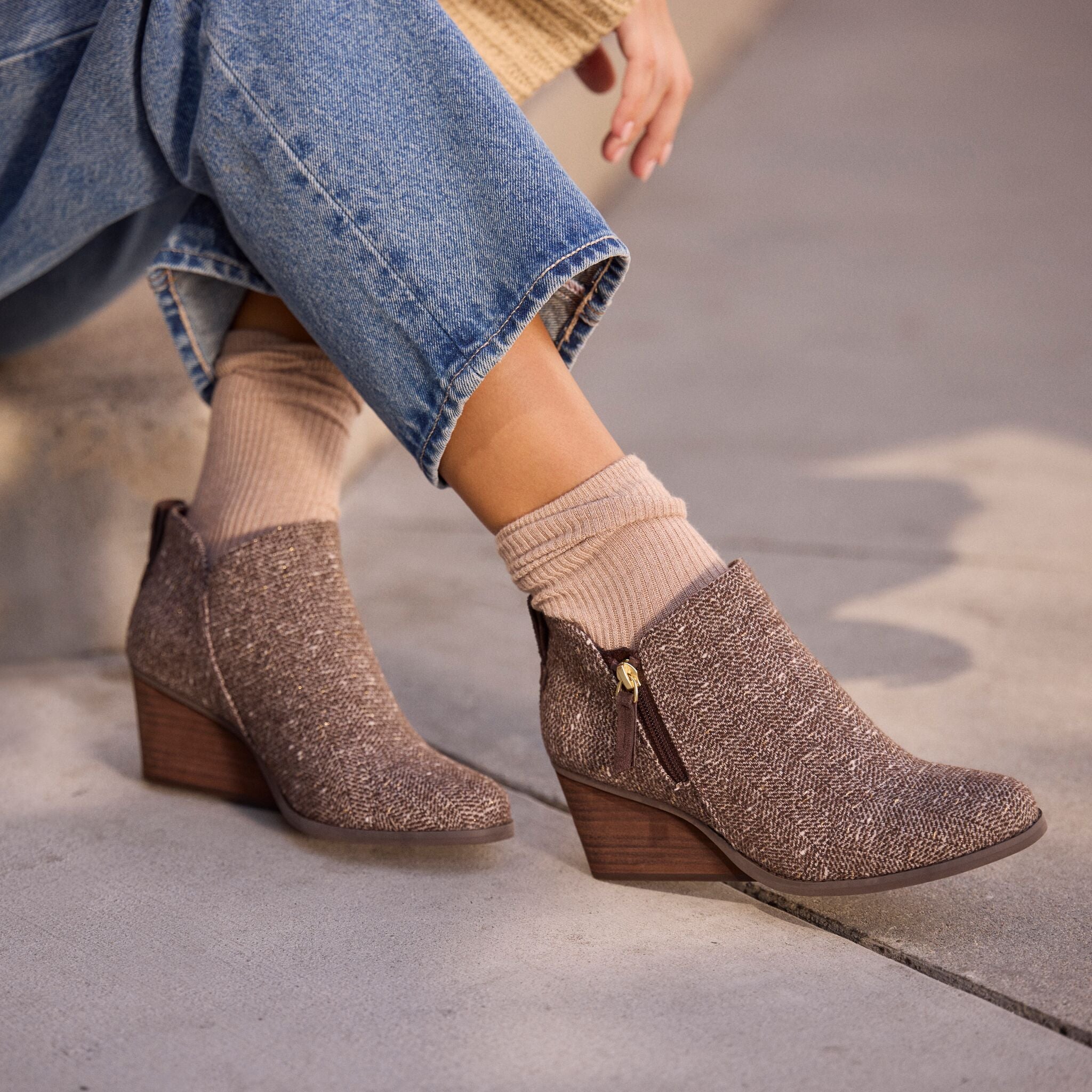 Womens Goldie Wedge Ankle Bootie Metallic Twill Chocolate Brown