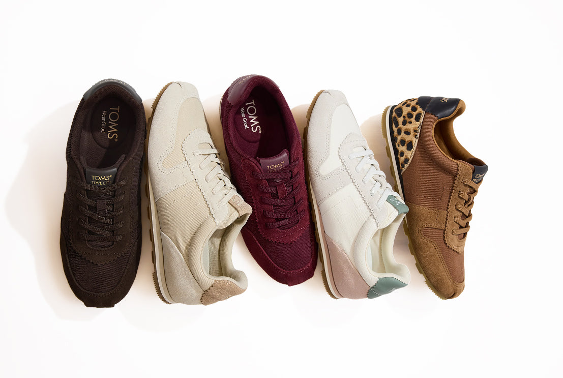 Women's TRVL Lite Palisade Sneaker lay down in five color options.