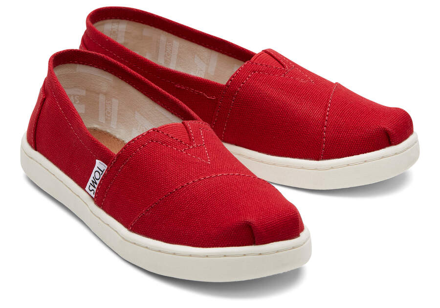 Youth Alpargata Red Canvas Kids Shoe Front View Opens in a modal