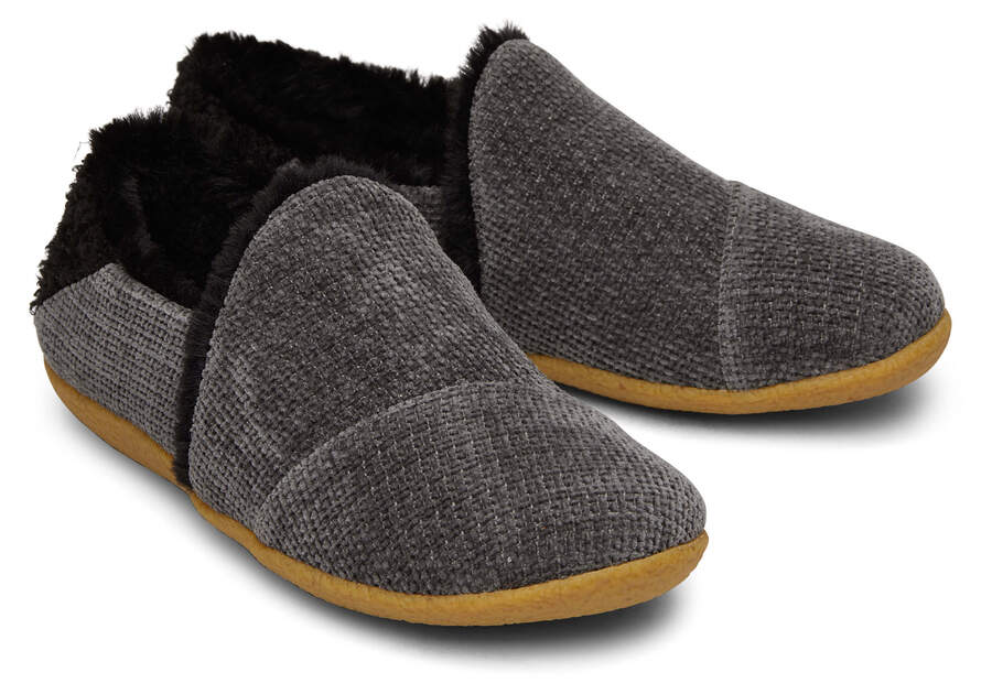 India Forged Iron Faux Fur Slipper Back View Opens in a modal