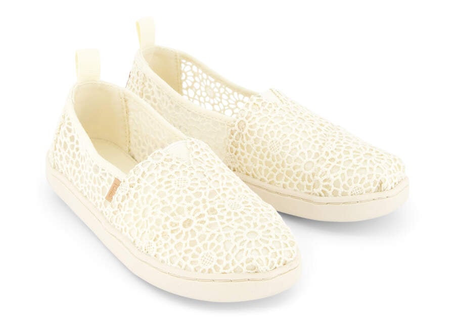 Youth Alpargata Natural Moroccan Crochet Kids Shoe Front View Opens in a modal