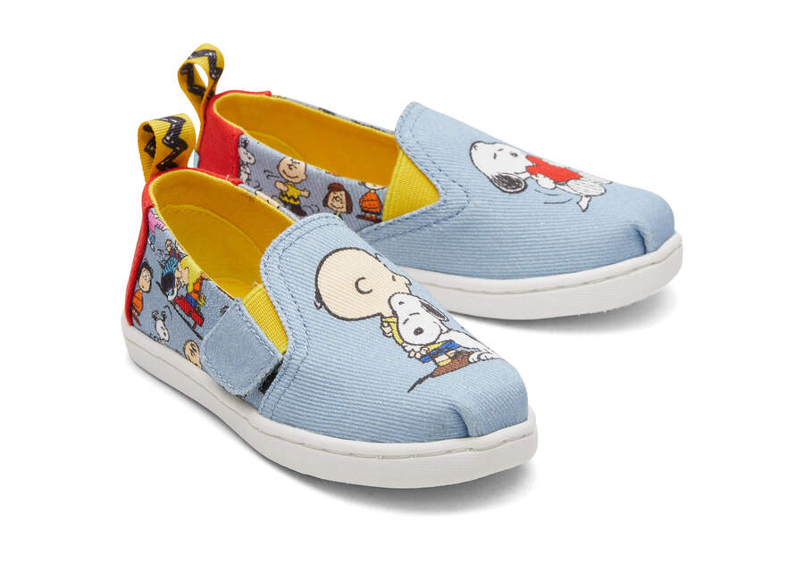 TOMS X Peanuts® Tiny Alpargata Front View Opens in a modal
