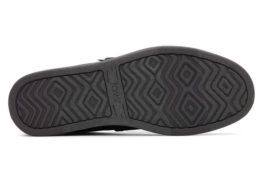 Alp Fwd Black Canvas Synthetic Trim Bottom Sole View