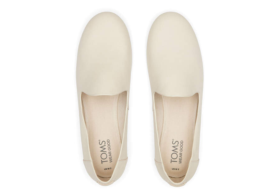 Womens Darcy Cream Leather Flat | TOMS