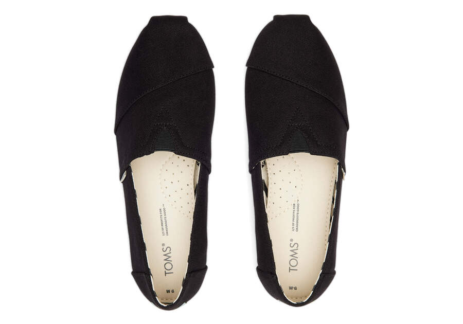Are Toms Shoes Narrow or Wide?