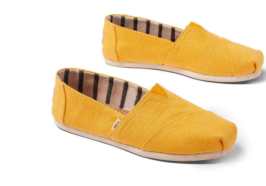 Gold Fusion Heritage Canvas Women's Classics Venice Collection Front View Opens in a modal